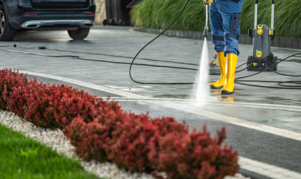 Why Choose Our Certified Pressure Washing Experts for Your Project Needs in Astor, FL?